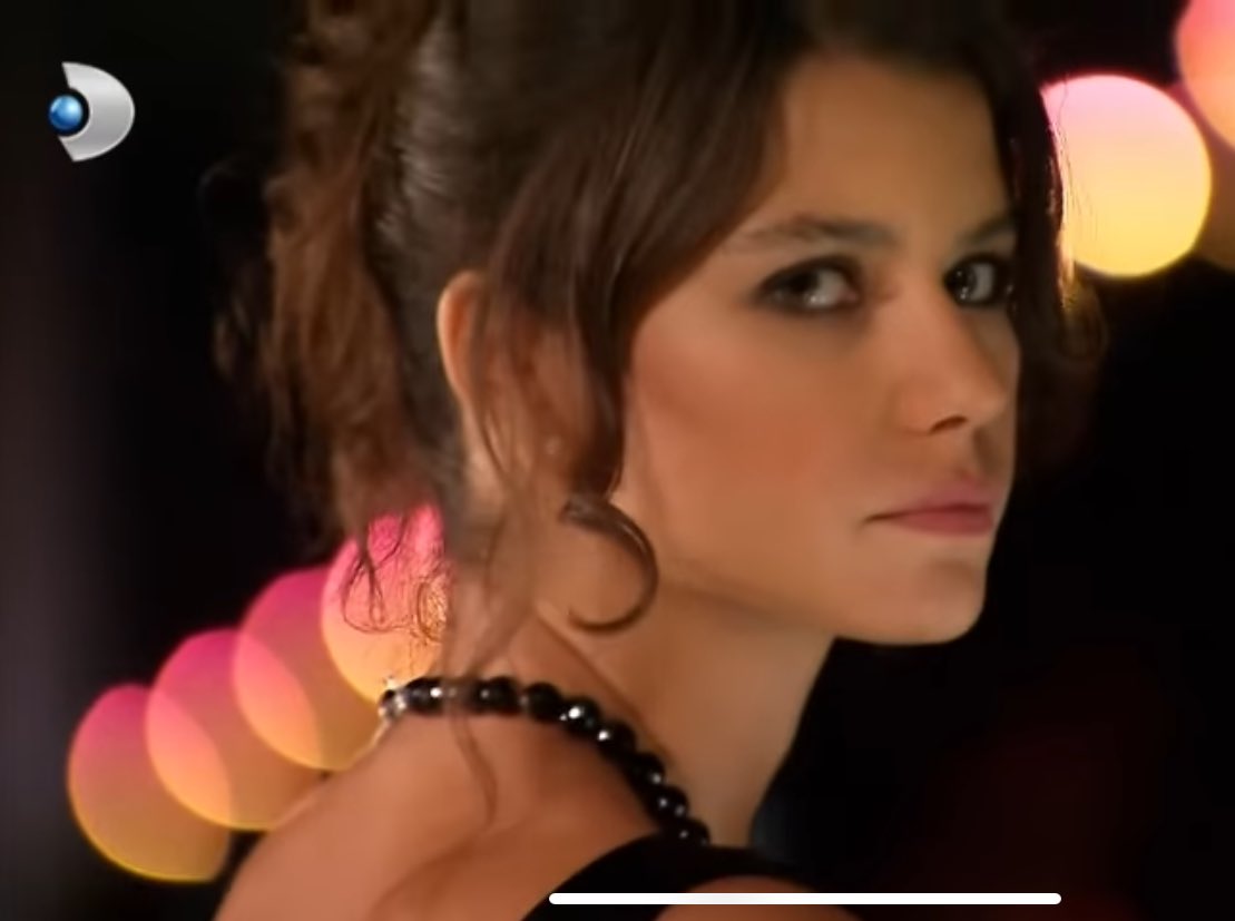 Yeni bir dizi baslamıs bence bu ikisi ask yasayacak.Merakla bekliyorummm
#Aşkımemnu #aşkımemnu #bihterziyagil