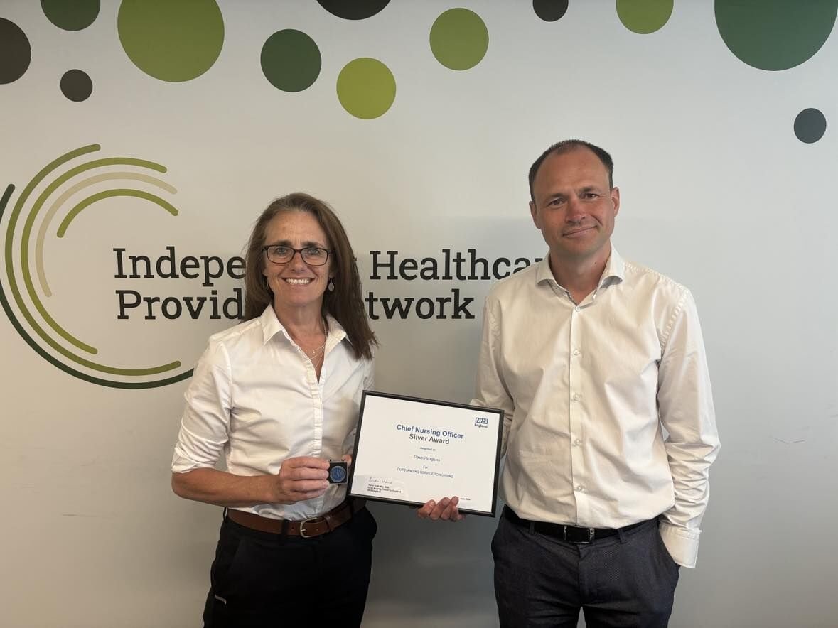 We're delighted that <a href="/IndHealthPN/">Independent Healthcare Providers Network</a> <a href="/Stanley468/">_DawnHodgkins</a> was this week presented with a Silver CNO award for Outstanding Service to Nursing by @CNOEngland! 

Dame Ruth May surprised Dawn by coming to our weekly CNO call to present Dawn with the award and thank her for her all her hard work