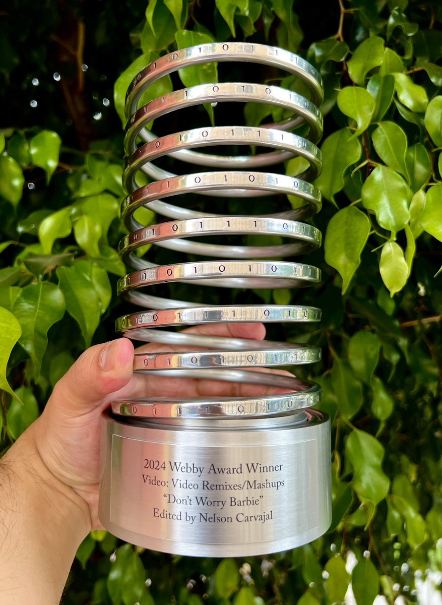 nelsoncarvajal's tweet photo. Hello, beautiful.
…
@TheWebbyAwards
#webbywinner
#videoremix
#webbys https://t.co/FWRB2nqhNK