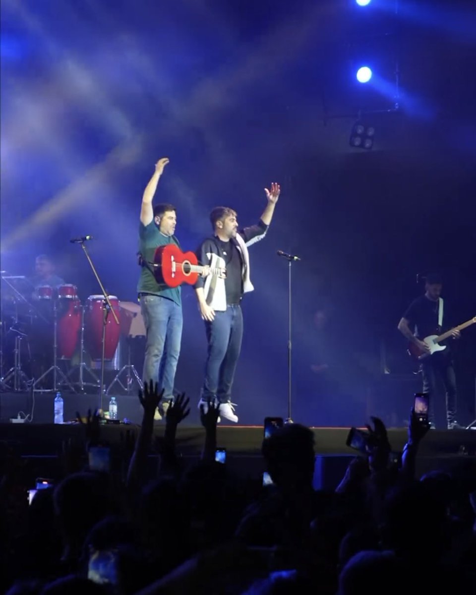 🔥 Esto es <a href="/estopaoficial/">Estopa</a> 👊

📸 24.04.2024 en Lima, Perú 🇵🇪