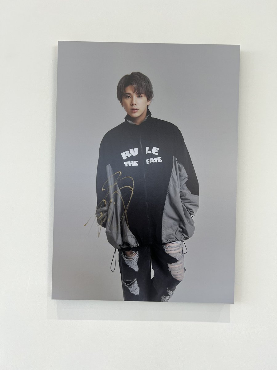 kigutheend's tweet photo. 誕生日で本当は予定あったんだけどひろき来たって聞いてすぐ向かったら最高すぎる誕生日プレゼント頂いちゃった😭神対応すぎて一生ついていくって改めて思った🥰好きな曲伝えたらスマホにメモしてくれてたしストテラツアー期待して待ってます！！
 #MFS 
 #RULETHEFATE
@Hiro0125_MFS https://t.co/o6jdiQAdaP