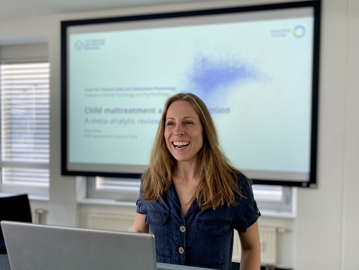 zietlow_lab's tweet photo. Today, our PhD student @julia__ditzer presented results of her first dissertation project at the IKPP symposium @tudresden_de. 🥳

Stay tuned for her upcoming meta-analysis on child maltreatment &amp; interoception! 

#IKPPSymposium #PhDchatter #WomeninScience https://t.co/dDDlcmJlJx