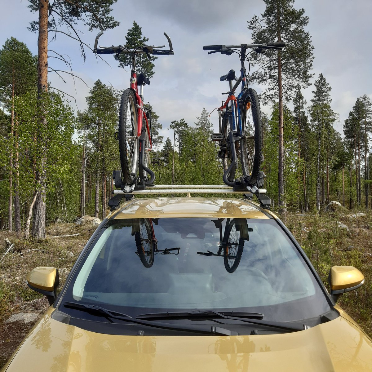 jptuominikula's tweet photo. Huomenna kohti Kessiä ja Vätsäriä. #Inari #Nangujärvi #Kessi #Vätsäri #pyöräily #pyöräilytwitter #Nellim https://t.co/U5LdrK3krZ