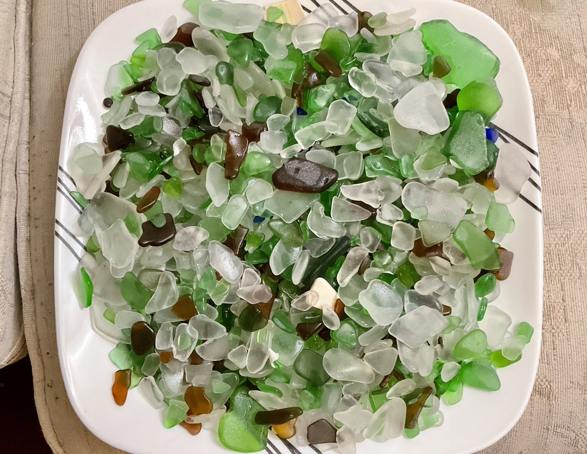 CapebretonGlass's tweet photo. Here’s a look at the “common colours” I recovered from walking Inverness beach only once last week. 💯
 If you enjoy my Sea Glass Archaeology videos stay tuned for the upcoming YouTube adventure of my day. It was absolutely epic and I’m almost done with the editing!💫 https://t.co/W94KKn1YAo