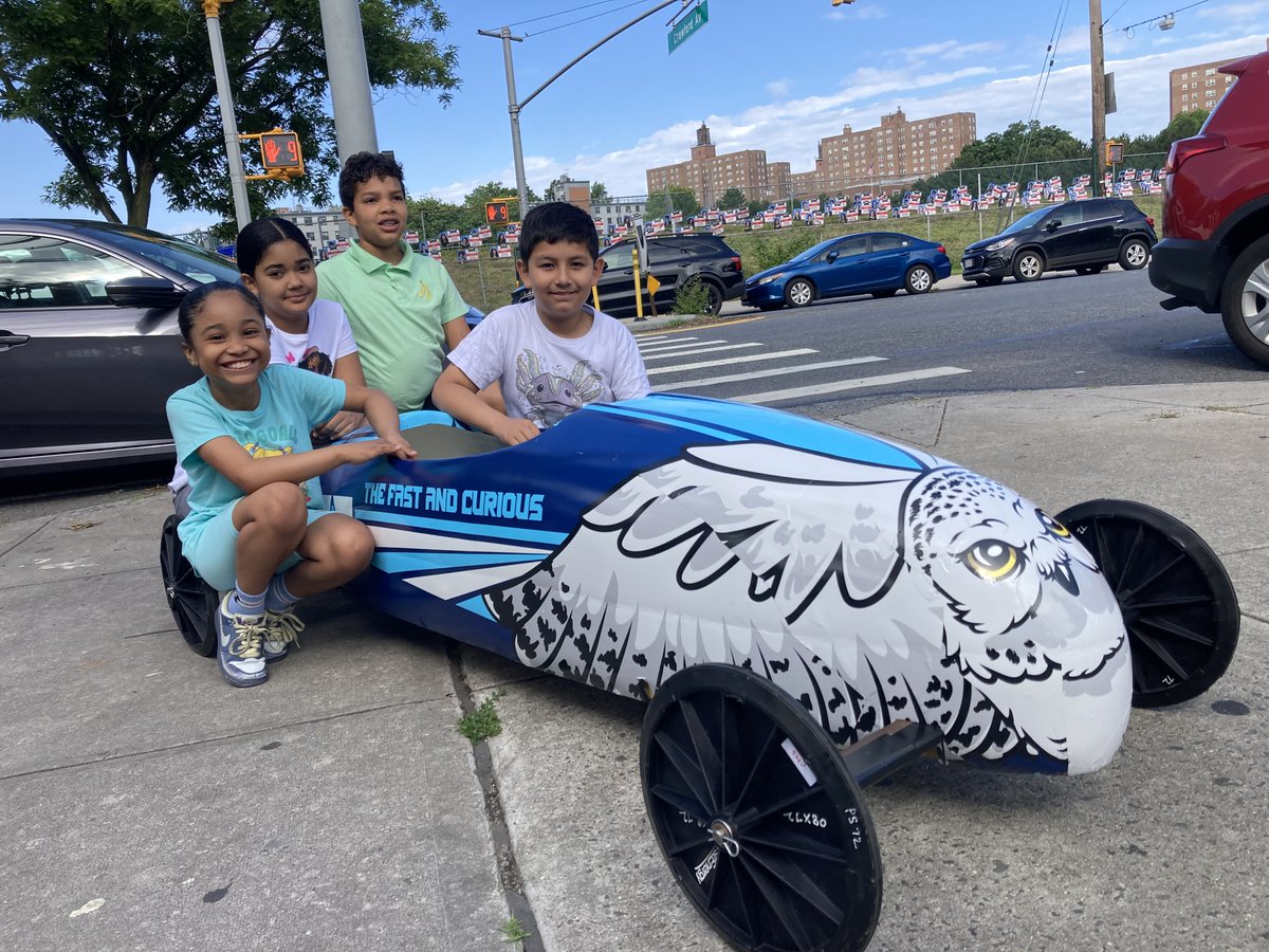 Public School 72 tweet media