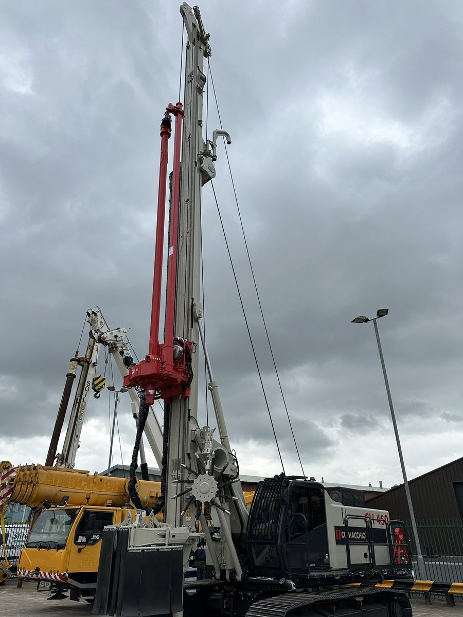 AGDEquipment's tweet photo. We are holding open days on the 13th & 14th of June at our facility in Stratford upon Avon.
We are launching two new #Comacchio #PilingRigs and you’ll be able to see them working and even have a go yourself if you so wish.
Hope to see you next week! https://t.co/MhB2wFloNa