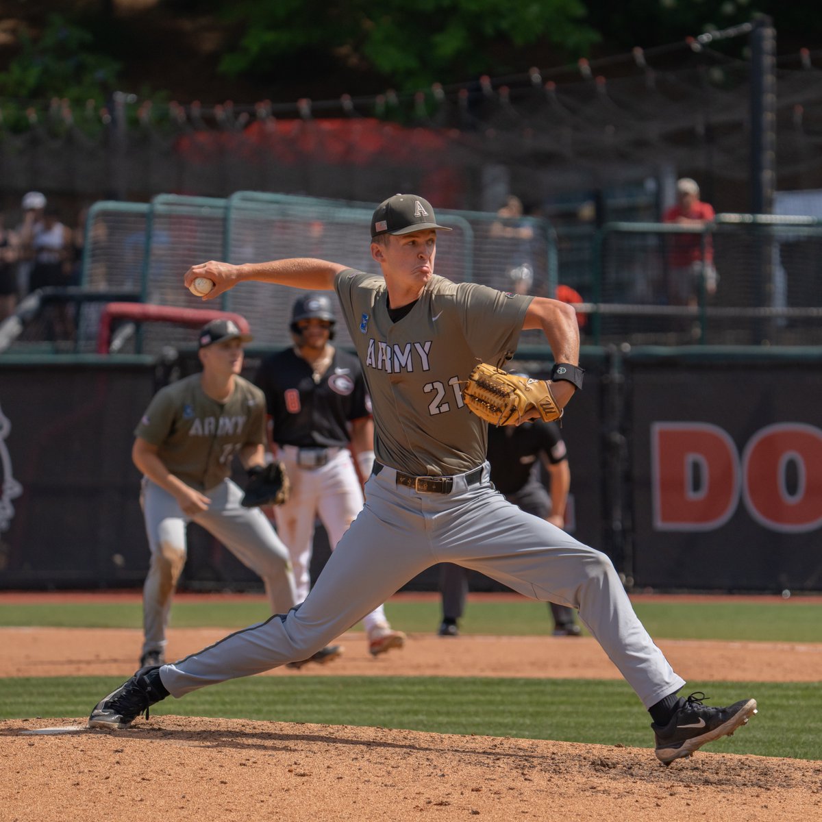 Winning machines.

Tanner Gresham and Steven Graver each exit the program with career .800 winning percentages on the hill.

That slots them each into a tie for third best in program history!