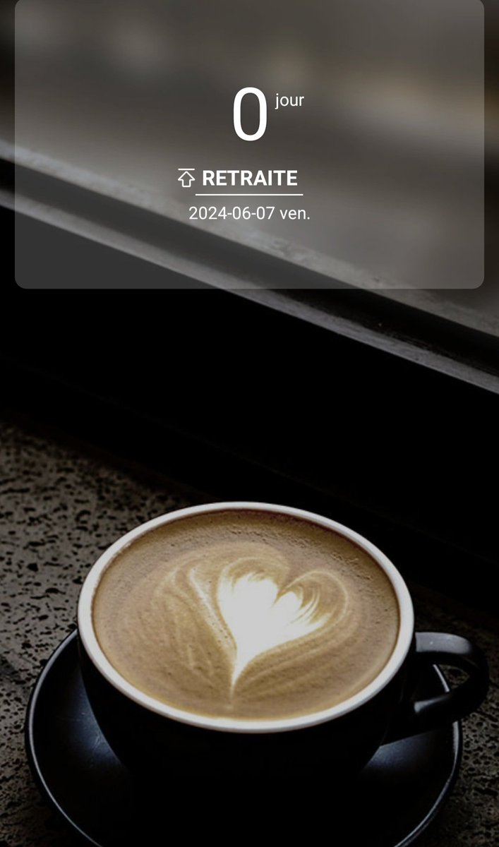 Aujourd'hui, après 35 ans de service, je quitte la tête haute.  Avec le nouveau virage du gouvernement en santé, je leur souhaite bonne chance 🥳😁