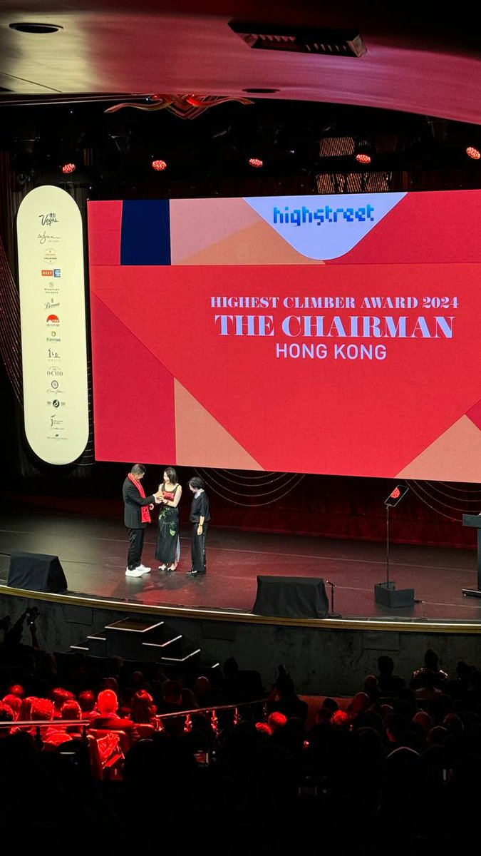 highstreetworld's tweet photo. ✨Highstreet Team had an incredible time @TheWorlds50Best 
🥰It was a pleasure to share and introduce #Highstreet #Metaverse #VR to friends and top chefs from around the world! https://t.co/cQMpelUJWT