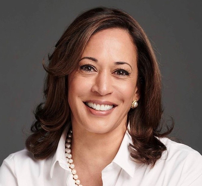 CharlesMicheaux's tweet photo. "If you're a woman, your life is political whether you like it or not." Kamala Harris

#VotingRights https://t.co/EKsVLdY7AH