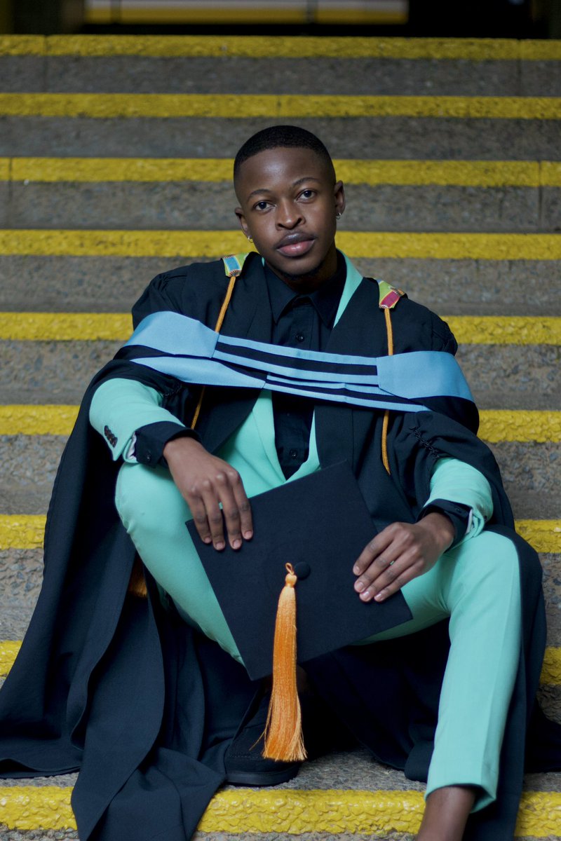 kwaneIe_'s tweet photo. another one, thank you. 🎓🫰🏾 https://t.co/U8NIxH6VSe