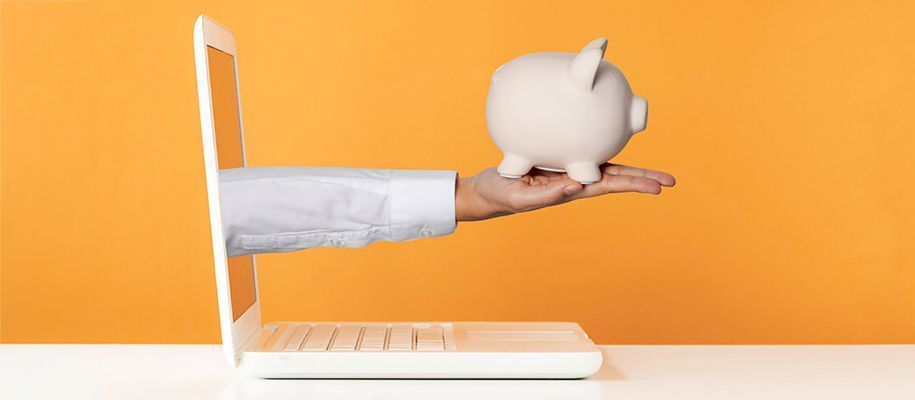 CollegeXpress's tweet image. Good technology can feel out of reach for many college students. But with smart planning, you can stay on budget and get the best tech for your education. buff.ly/4aU9699
@AmandaWinsteadd