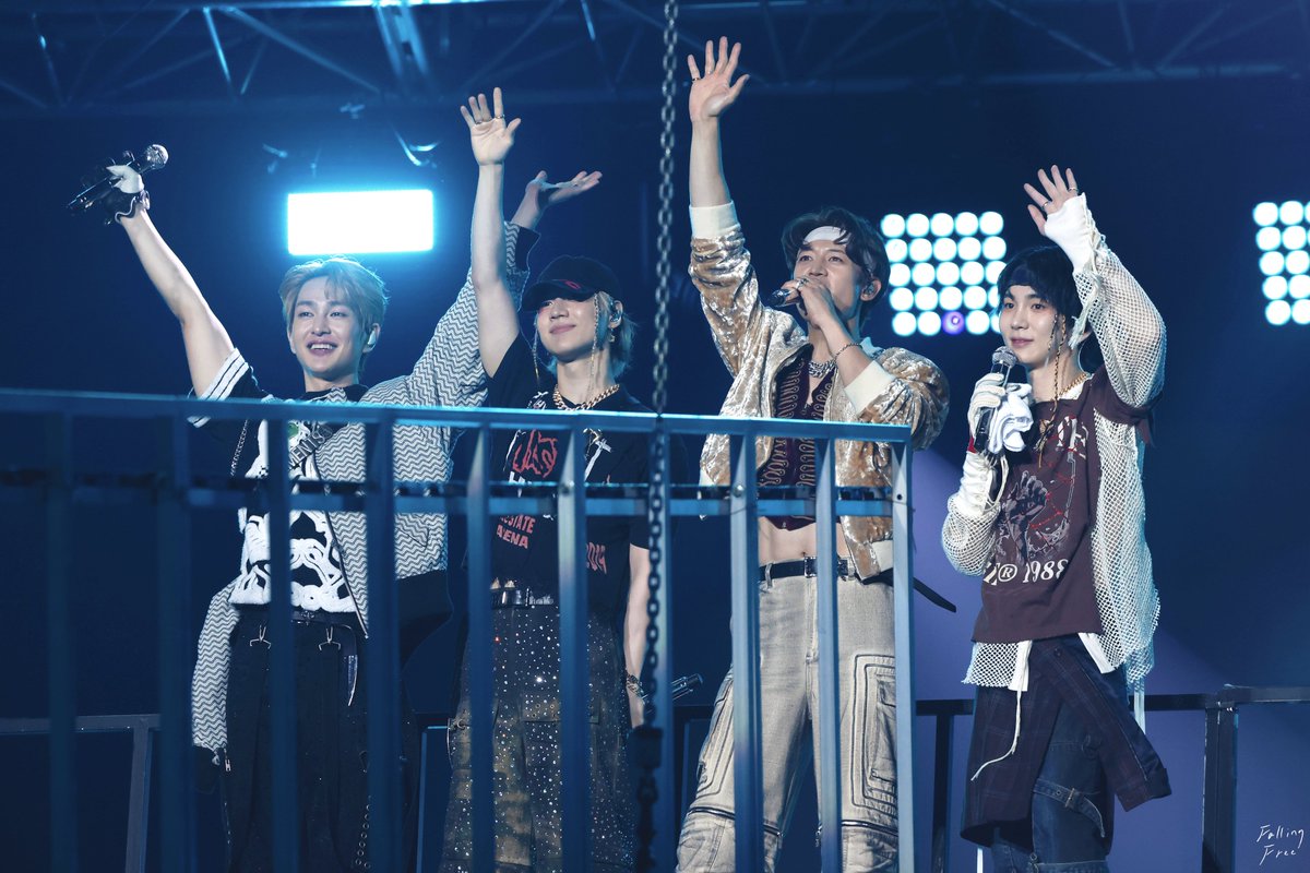 129FallingFree's tweet photo. 230525 SW6 앙콘 드래콘
빛을 받는 사람들
#샤이니 #SHINee https://t.co/Ih8twj1okO