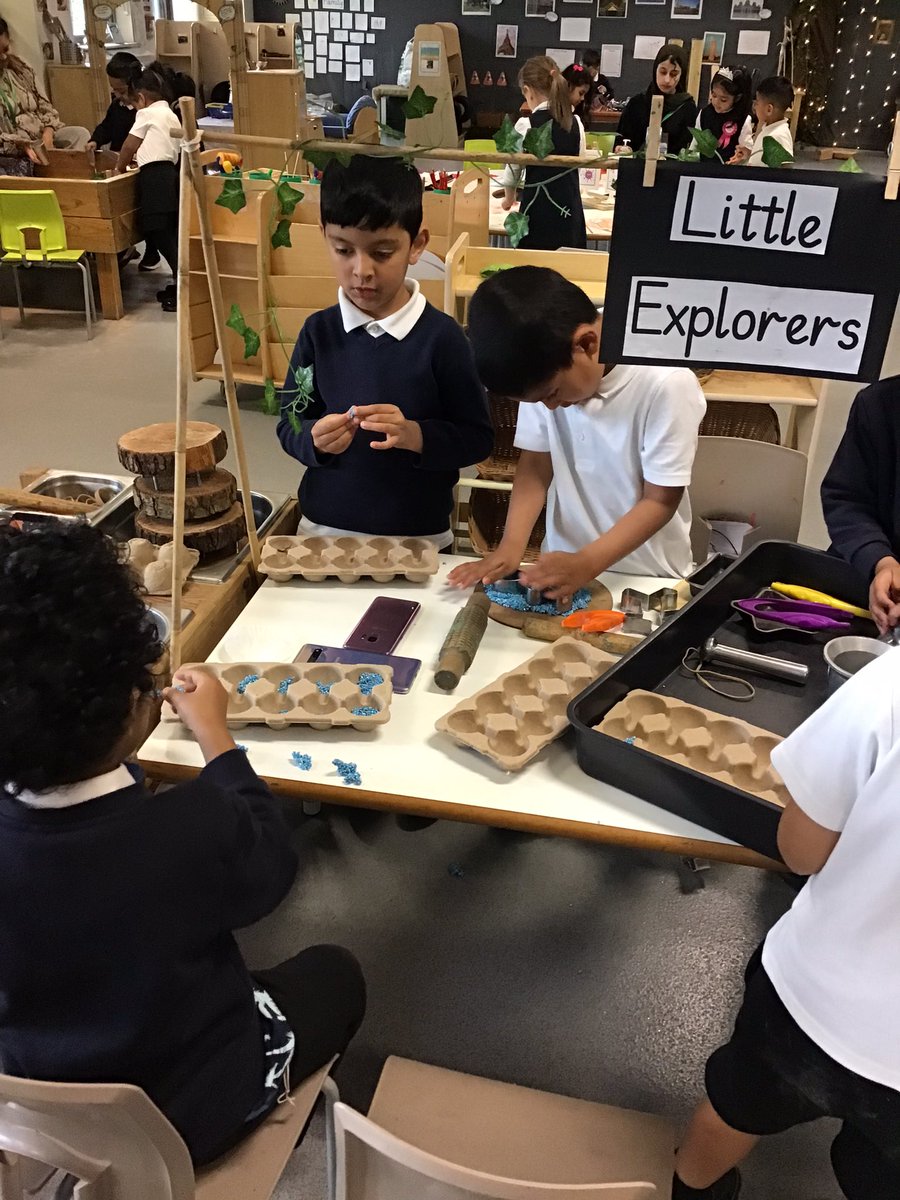 I love spending time in our nursery! Lots of smiles and giggles 😊<a href="/LozellsPrimary/">LozellsPrimarySchool</a> <a href="/LozellsMA/">Miss Ahmed</a> <a href="/MrsIqbalLozells/">Mrs Iqbal</a> #eyfs