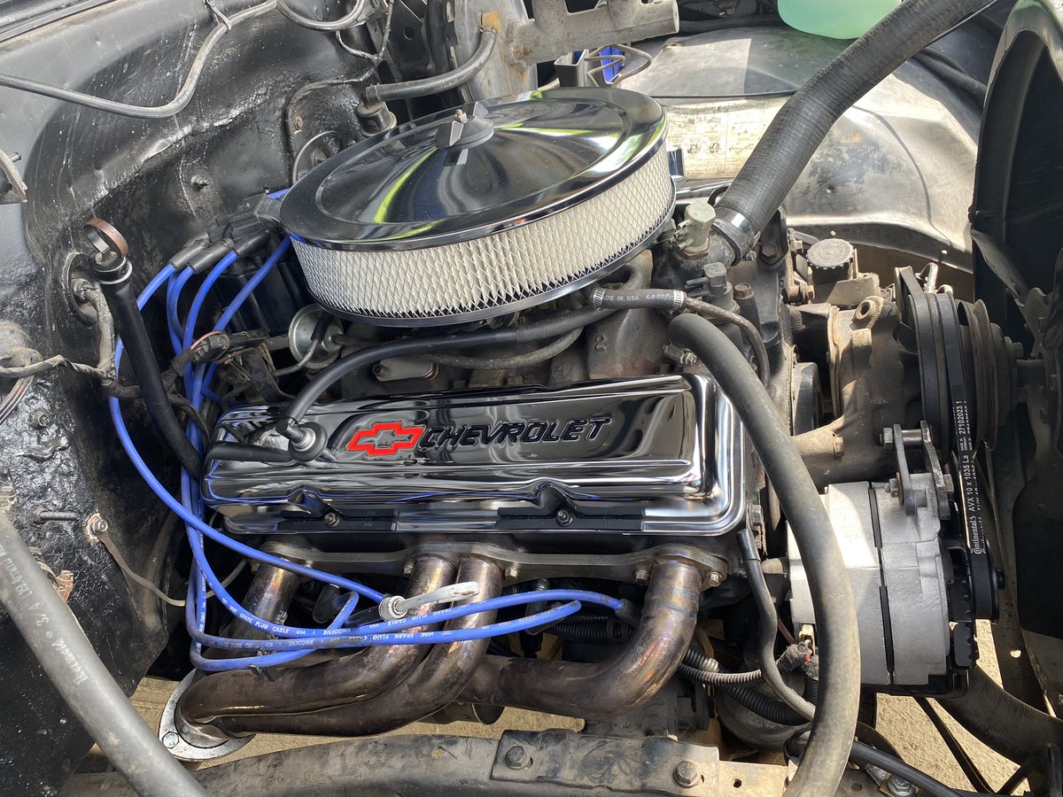 taka_ja_poznan's tweet photo. @peterslens1 definitywnie doradzałeś zamianę Forda F250 na Chevroleta C10👌🏻Jeszcze trochę brakuje do ideału,ale jest coraz lepiej😁Papiery na zabytek też już są.
Co sądzicie? @auto_moto_pl  @BandaGranda @peterslens1 @SzczecinMoto @ChevyTrucks @chevrolet
 #C10 #1984 #autoclassic https://t.co/gEznLR2SLH