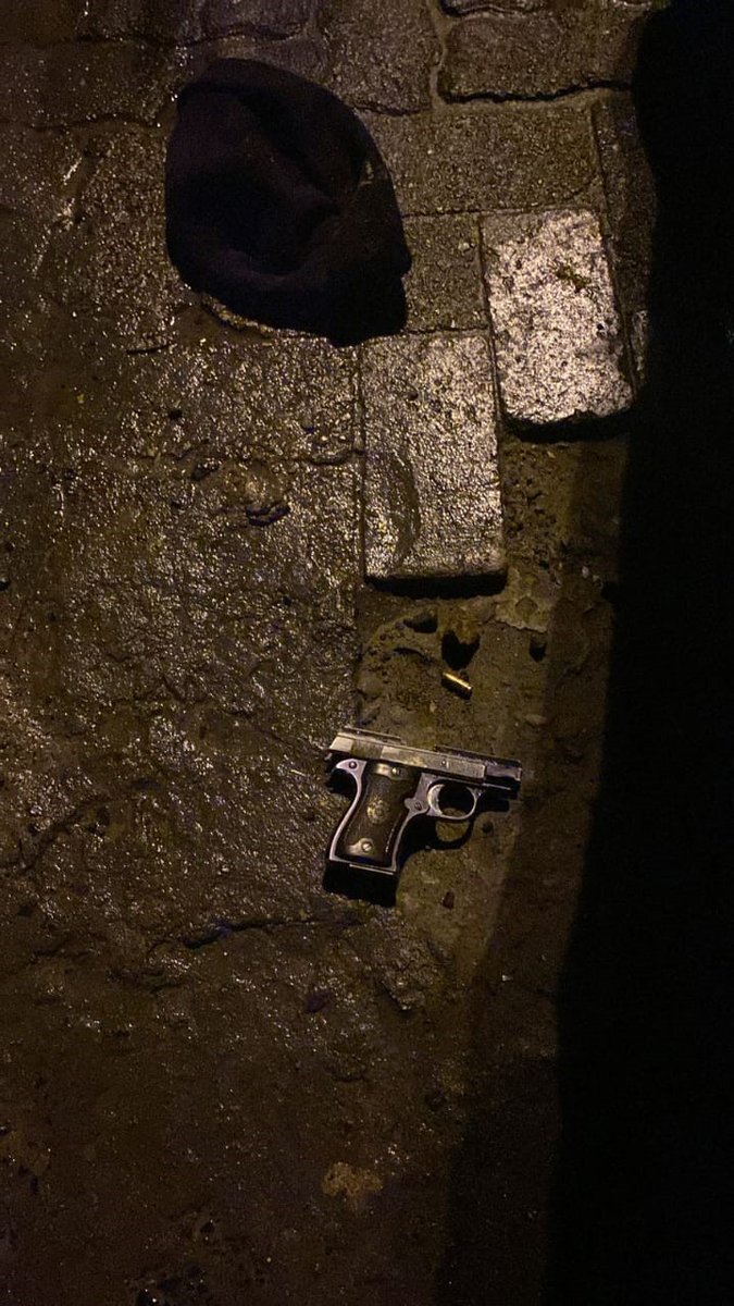 Two suspects arrested for the unlawful possession of firearms, presumed ...