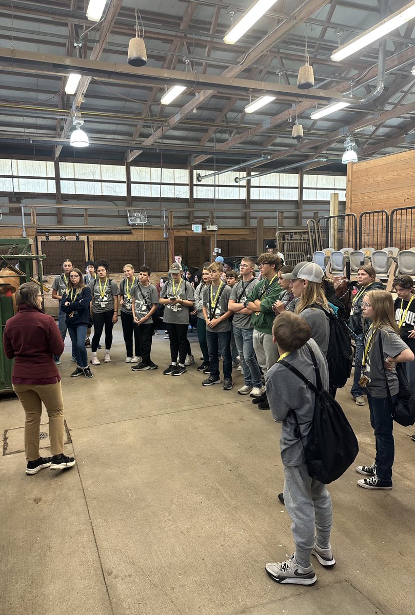 BoilerVetCamp's tweet photo. #teamcat #teamdog #teamfish #teamllama #teamcow #teampig #teamfish #chicken learning about bovine safety and physical examinations! 🐮 https://t.co/Pub0Ul7LtX