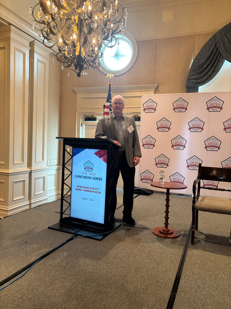 🔗 A big thank you to <a href="/AFCEADC/">AFCEA DC</a> for hosting the  dialogue between government and industry officals on the  strategic utility of AI/ML and generative AI. John Williams, Director of Government Programs had an insightful discussion with various industry professionals at the event.