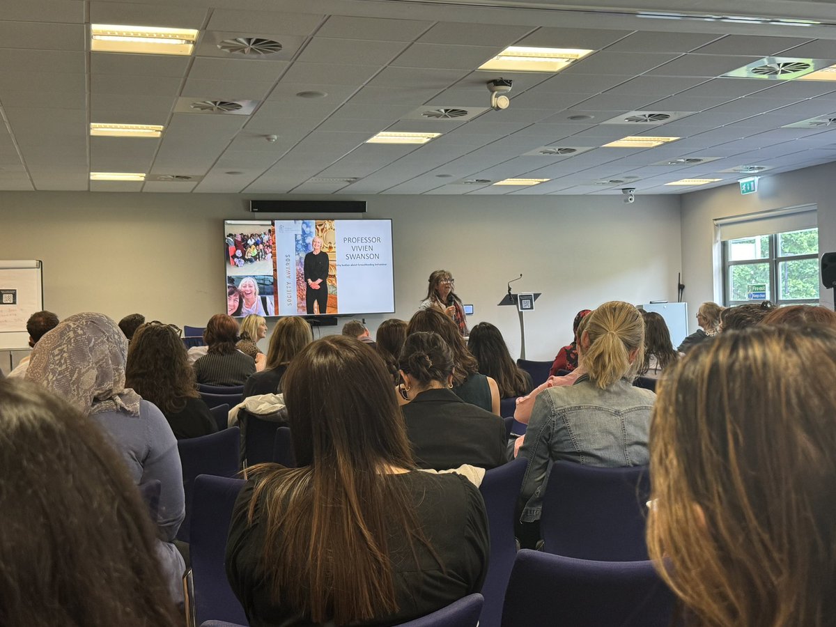 HealthPsyScot's tweet photo. Fabulous keynote from a Health Psychology legend 👏🏻 

#dhpconf https://t.co/W0NncnXVHl