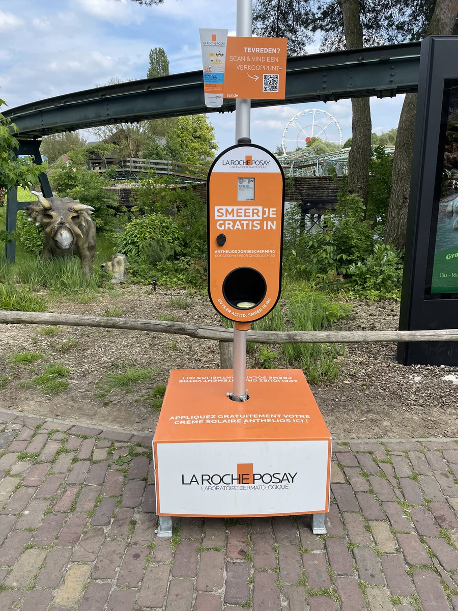 jonassy93's tweet photo. Nu ook gratis zonnebrandcrème speerpunten in Bobbejaanland.
#bobbejaanland https://t.co/dWhnD8a8mo