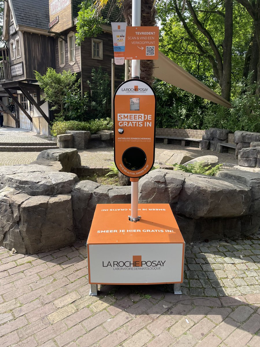 jonassy93's tweet photo. Nu ook gratis zonnebrandcrème speerpunten in Bobbejaanland.
#bobbejaanland https://t.co/dWhnD8a8mo