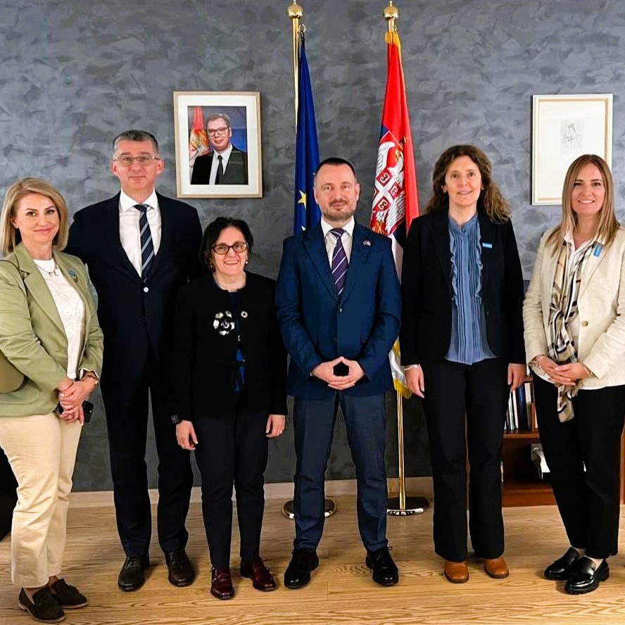 🤝Great meeting with Ambassador <a href="/SRBinEU/">Serbia in EU</a> <a href="/DanijelApostol/">Danijel Apostolovic</a> and #UNOPS <a href="/MCarmenColitti/">Mariacarmen Colitti</a> aiming to boost our collaboration for Serbia’s EU accession journey!

Proud to support #RegionalCooperation and #EUIntegration for #Serbia and the wider region. 

Together, we’re stronger! 💪🇺🇳 🇷🇸