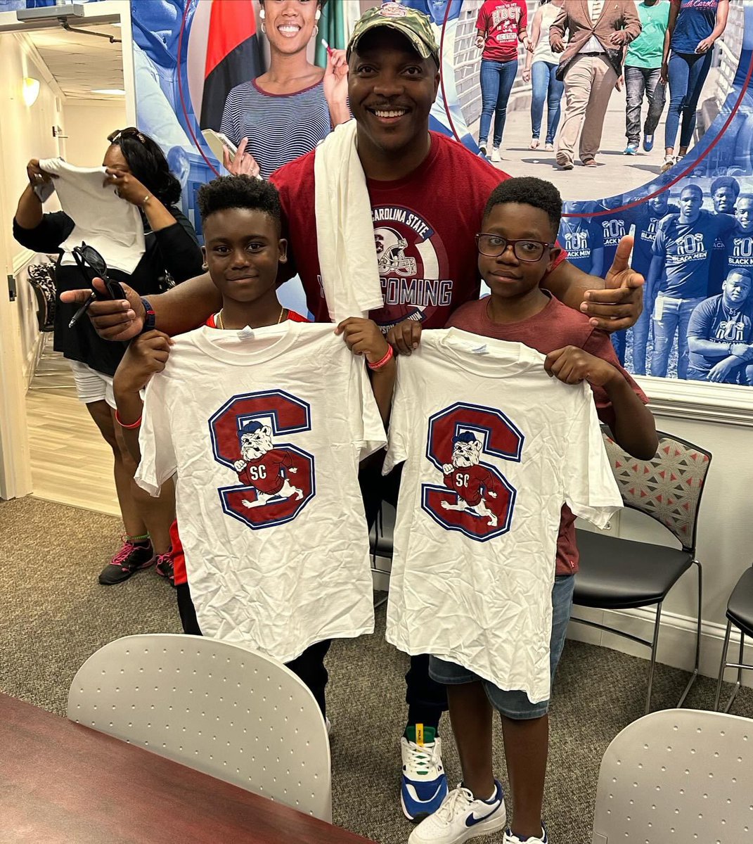 jstroudbhlh's tweet image. Mentorship is more than just a snapshot; it's a journey of growth and transformation. When mentors invest in their mentees' lives, they ignite potential, nurture dreams, and shape character.
✨ #MentorshipMatters #InvestInDreams #BuildingCharacter #TogetherWeGrow #scstate