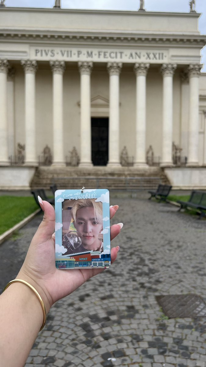 superhumanstay's tweet photo. logging on to post this😆 since cheol wasn’t able to come with the members for nana tour in Italy i did my best to bring him to Italy instead 🤍 it’s just a pc for now but praying that one day all 13 of them get to come and explore more of Italy :) 🇮🇹 long thread ahead hehe https://t.co/wxi13Ceh5s