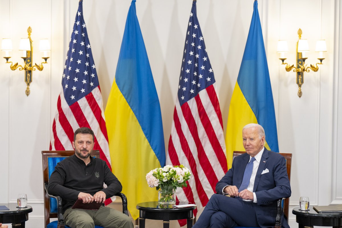 I sat down with President Zelenskyy to announce a new package of security assistance, which includes air defense interceptors, artillery ammunition, and more critical capabilities.

Our support for Ukraine is unwavering and I look forward to continuing our discussion at the G7.