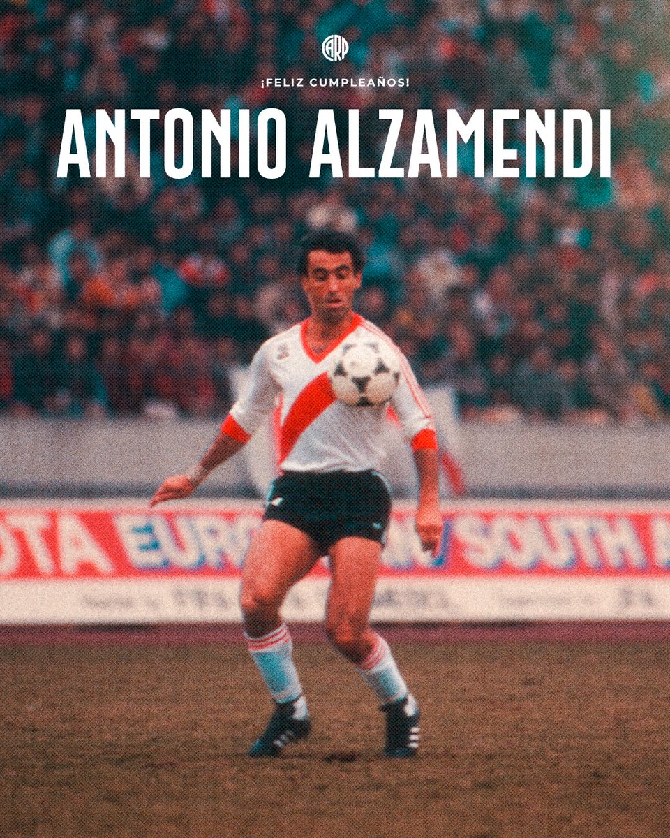 RiverPlate's tweet photo. El goleador que nos llevó a la cima del mundo 🌎🔝

¡Feliz cumpleaños, Antonio! 🤍❤️🤍
