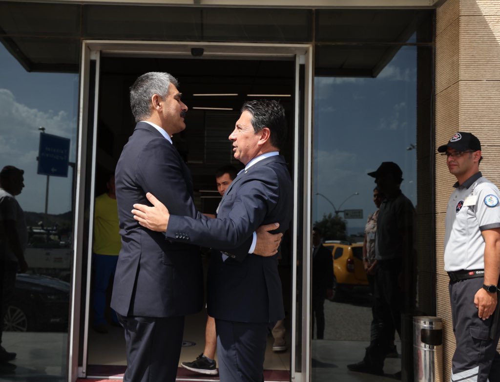 DiSK_Genel_is's tweet photo. Genel Başkanımız Remzi Çalışkan, Muğla Büyükşehir Belediye Başkanı Ahmet Aras'a hayırlı olsun ziyaretinde bulunarak Muğla 2 Nolu Şube Başkanımız Yücel Avcı ve şube yöneticileri ile temsilciler de bulundu. 
@muglabsb @arasahmetmugla https://t.co/Dbt0C6RcuC