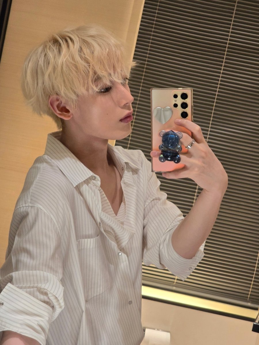 LuciferWhite9's tweet photo. 240607 sunoo wvs 🥰🥰🤩🤩#ENHYPEN #엔하이픈 #SUNOO #선우 #김떠누 #김선우 https://t.co/apZsVsZXIW