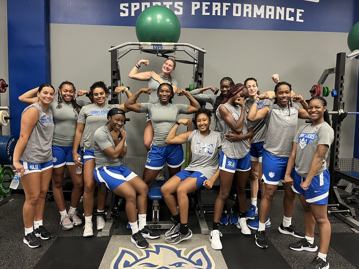 End of Week One ✅ 
Flex Friday 💪🏽
Stay tuned for progress. 👀