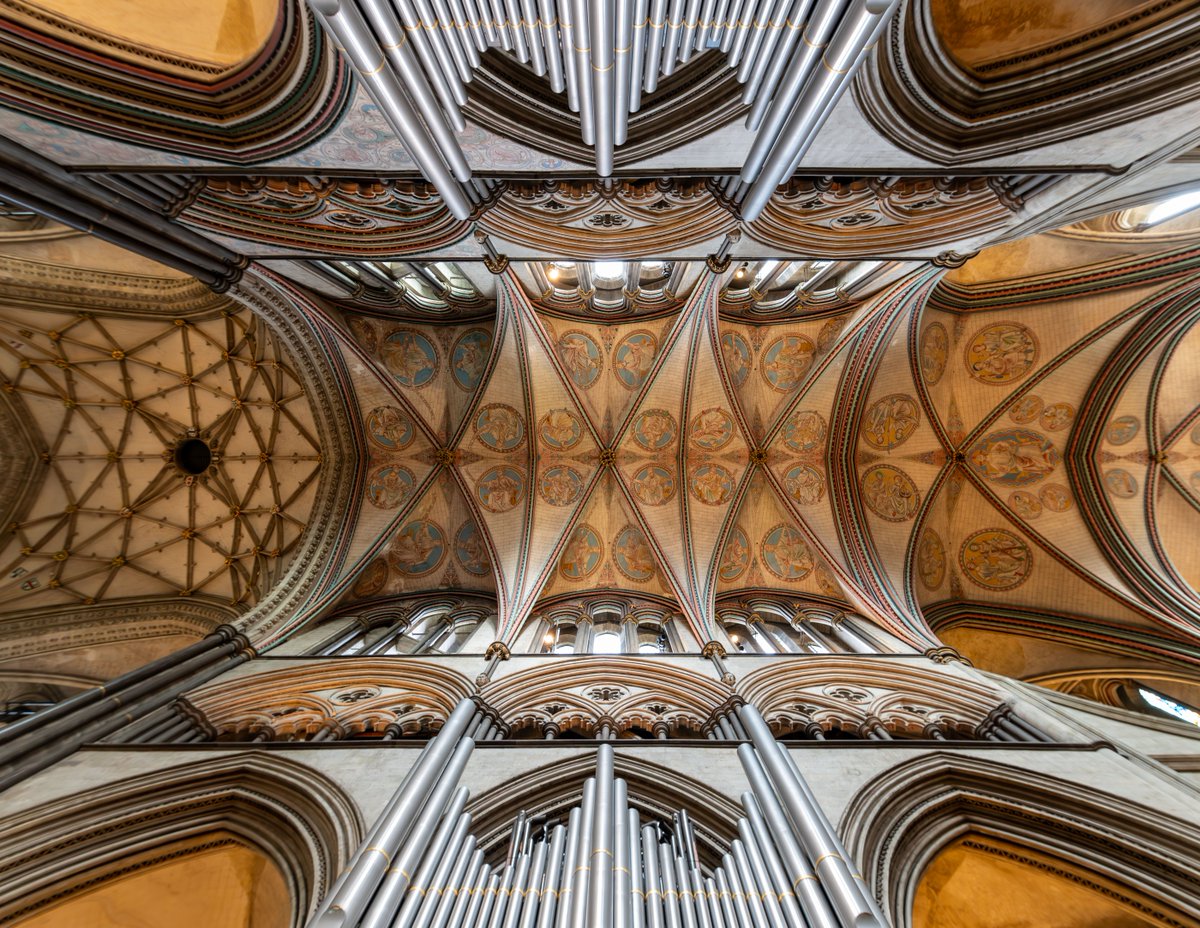 SalisburyCath's tweet image. On 15 June, we will be welcoming Organist and Director of Music at Winchester Cathedral, Andrew Lumsden, for the first performance in our 2024 Organ Series. 

📅15 June 2024 🎫Tickets and info: bit.ly/3R9p4oz  

📷: Martin Cook