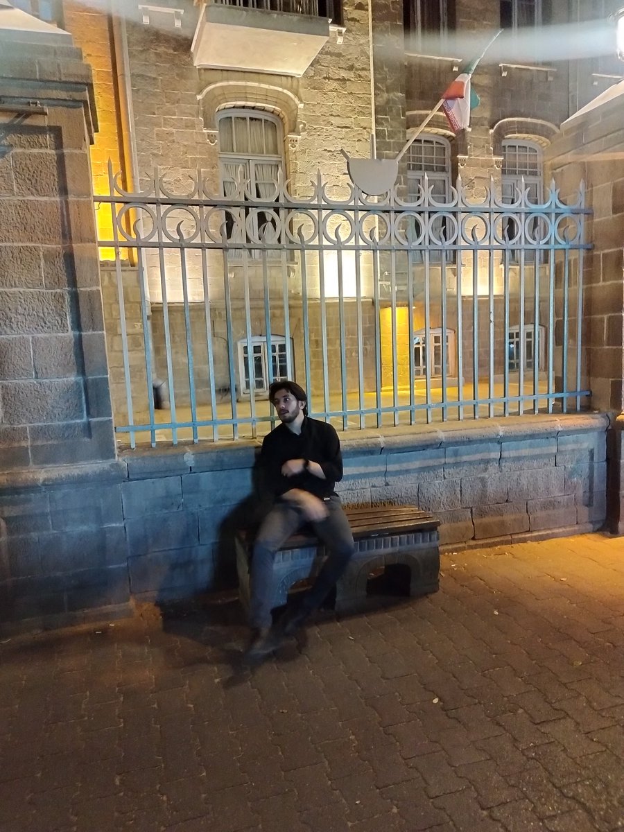 ihamidivafa's tweet photo. این کاربر توییت میزاره از کف تبریز 🫣 https://t.co/4JPTpo3bqi