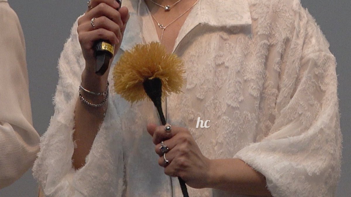 hwacvrls's tweet photo. 240604 minirecord hongjoong https://t.co/Ok7FuQqAMC