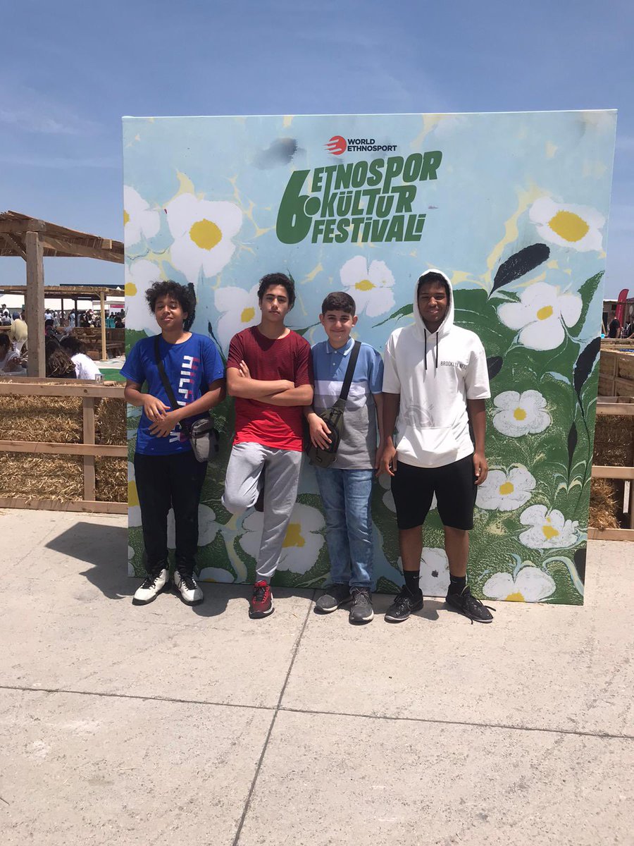 Atatürk Havalimanı'nda gerçekleşen 6. Etnospor Kültür Festivali'ne öğrencilerimizle birlikte katıldık. Okçuluk ve binicilik aktiviteleri, kültür tanıtım etkinlikleri ve atölyelerin bulunduğu festivalde öğrencilerimiz birçok faaliyeti deneyimleme imkanı buldu.