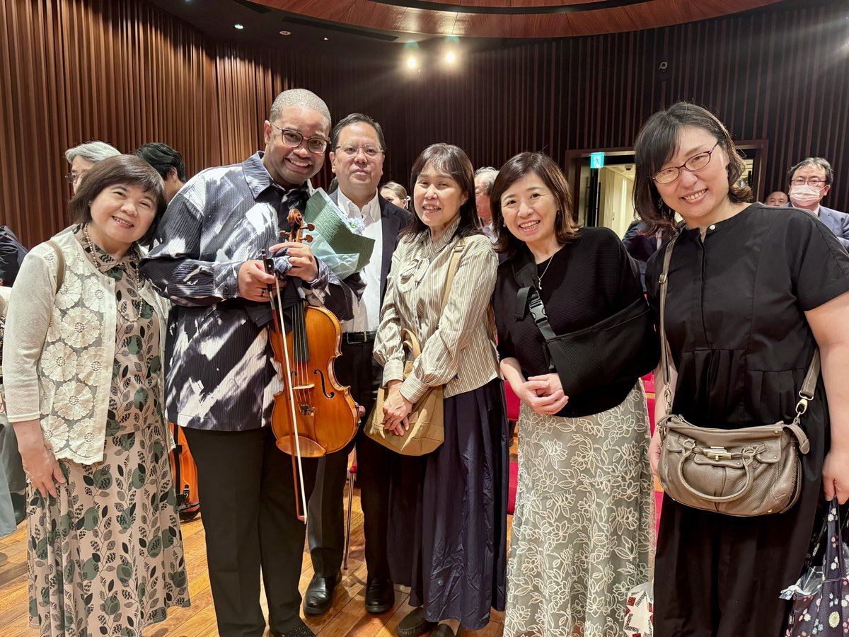dmasonviola's tweet photo. My heart is full of gratitude🥹 THANK YOU for such a memorable evening! 楽しかった🎻🎹#ヤマハ銀座
 #brahms #musicianlife https://t.co/xOF6WHXnJ1