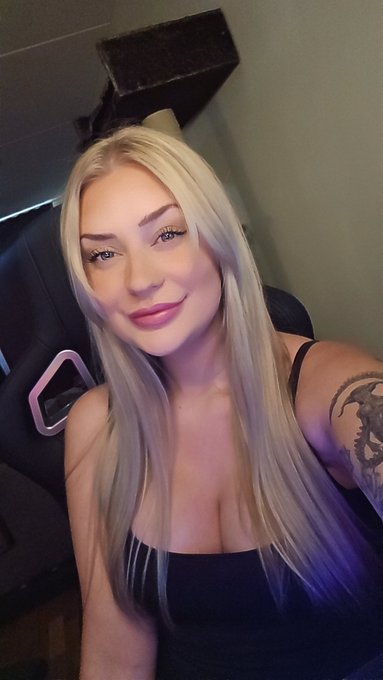 New hair who dis 😎 https://t.co/8B4cxAfSra