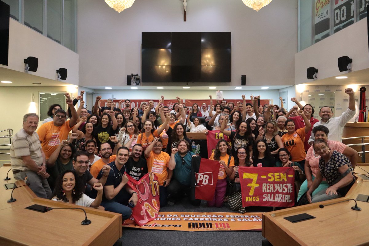 servidoraTAE's tweet photo. TAE merece ser ouvido e respeitado! 
#taesnoorçamentodaeducação
#educacaonoorcamento
#taesnoorçamento
#PCCTAEJá 
#ReestruturaçãoJá https://t.co/cTNMYzgW72