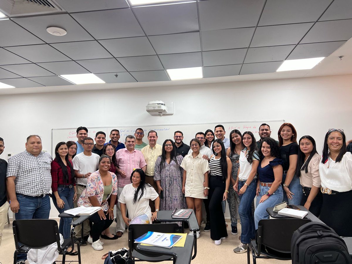 halvarezmora's tweet photo. Grata experiencia académica durante el presente semestre con los estudiantes de la Especialización de Derecho Procesal en la Universidad del Magdalena, en la que tuve la oportunidad y el honor de desarrollar el módulo de Derecho Procesal Constitucional. ¡Qué grandes momentos! https://t.co/cSYiZuq8sB