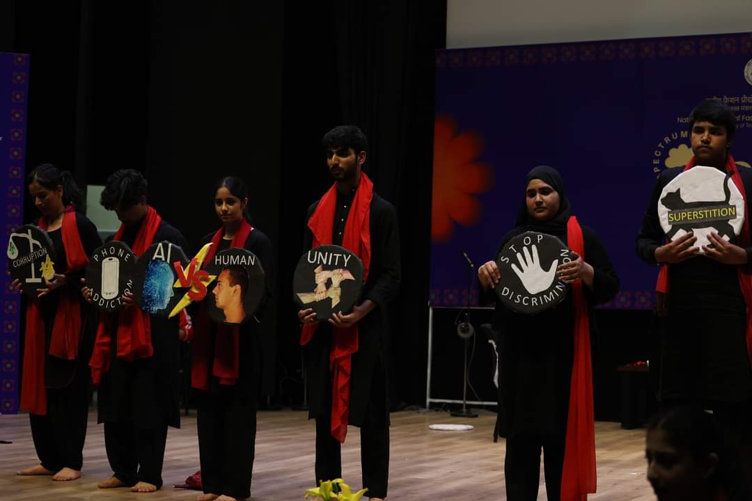 barkatklone's tweet photo. Day 1 of Spectrum'24 saw vibrant participation from students across Kashmir in cultural, literary, sports, photography, and ESSE events. The theme and decor left visitors amazed and garnered widespread appreciation!
#Spectrum24 https://t.co/K43e1Dy44G