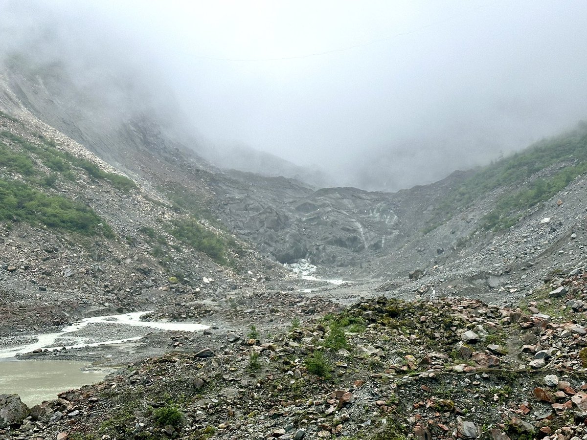 Emlcpeer's tweet image. Glaciers and landforms at Gonggar Mountain.

#Sichuan #Glacier #Geomorphology