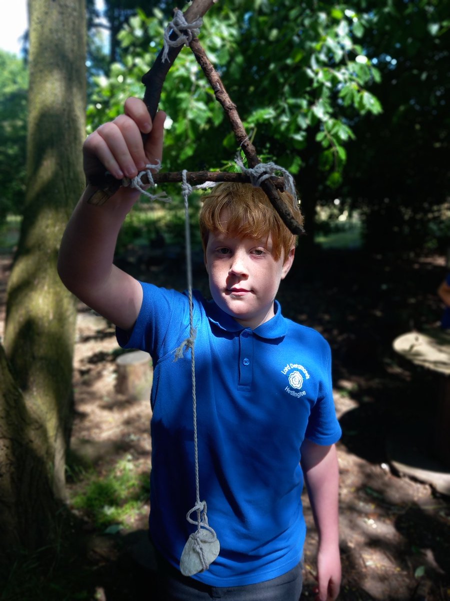 lordderamores's tweet photo. Year 4 have been learning who built and how the pyramids of Ancient Egypt were built. In the forest today, they made their own plumb lines and set squares to help them make thier own pyramids. #LordDHist #LDForest https://t.co/oPZu0IKMfH