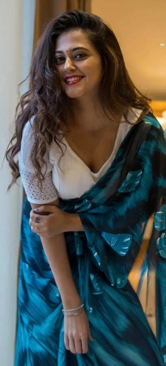 OnscreenLadies's tweet photo. Simran raj #simranraj . https://t.co/nT5pKDY4So