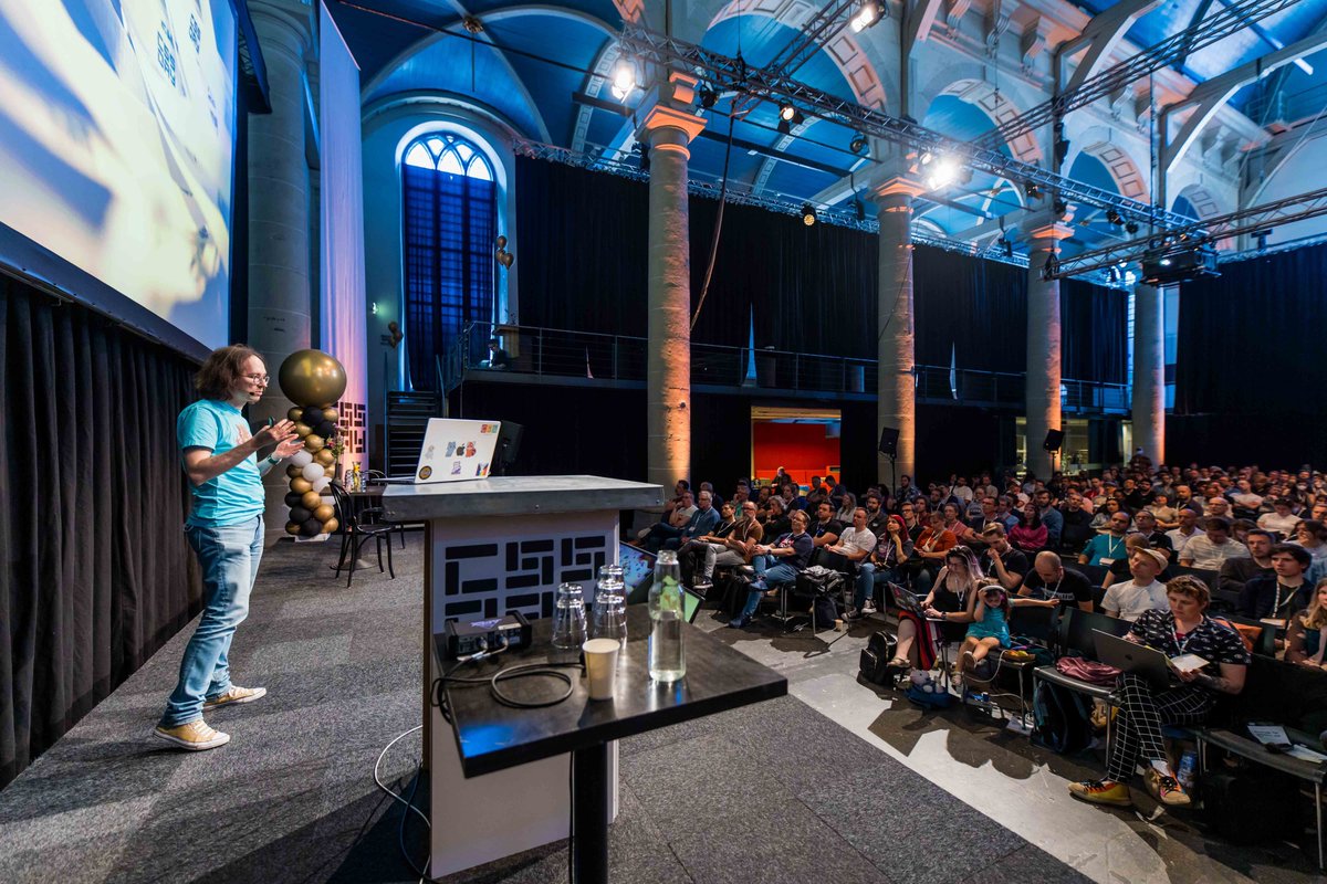 CSS Day conference tweet media