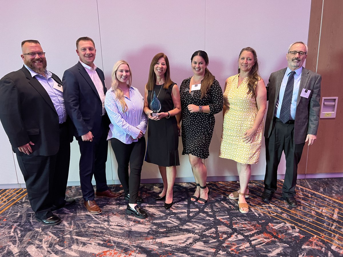 MEDeyCo's tweet photo. On Wednesday, our President, Sandi Siegel, was honored at the @MKEBizJournal Women of Influence Awards. The awards honor 30 women who are the cream of the crop of #MKE's professional community, and we couldn't agree more!

Read more about the event here: https://t.co/2UIo15aLpG https://t.co/i5xeQf283l