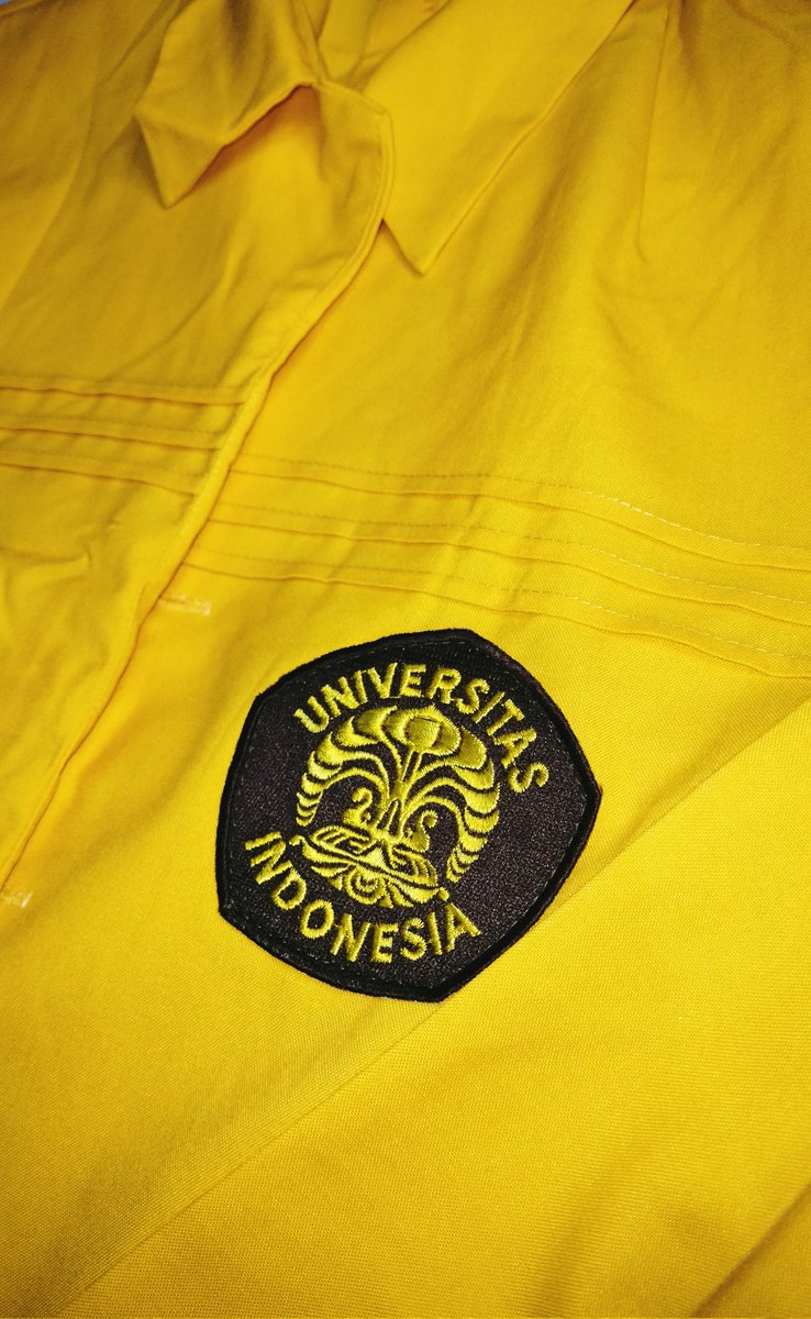 escalysmm's tweet photo. ga terlalu suka warna kuning dan navy tapi kalo 2 ini mah bakal gw jabanin, yakali kaga suka🤲🏻💋π~π https://t.co/0gd4TOcmDp