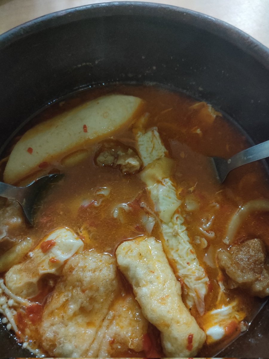 Kalap kalo prasmanan😭😭