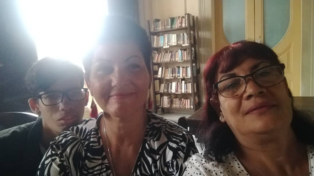OctavioPrimaria's tweet photo. @dmesantaclaravc @liemodpe
@FarinaEstevez @LienMons
@Yamilet50088609 @SaerySerrano
@DiazCanelB @elsa_ena @DiazCanelB
@CubaMined https://t.co/BJROFqsAuV
